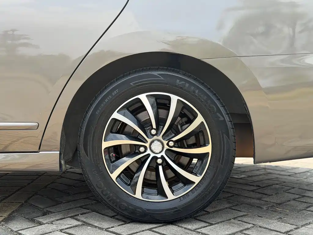 Nissan Sylphy — миниатюра 13