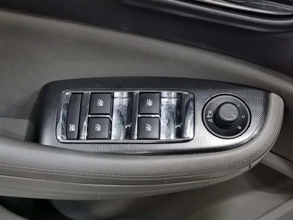 Chevrolet Malibu — миниатюра 9