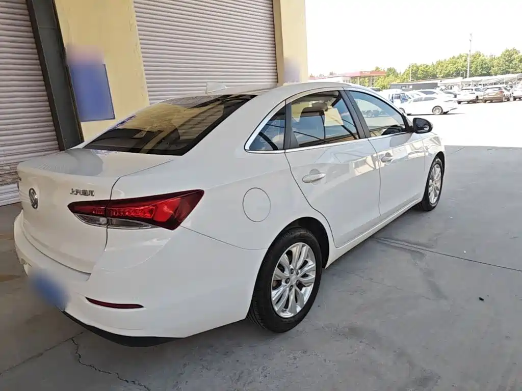 Buick Excelle — миниатюра 7