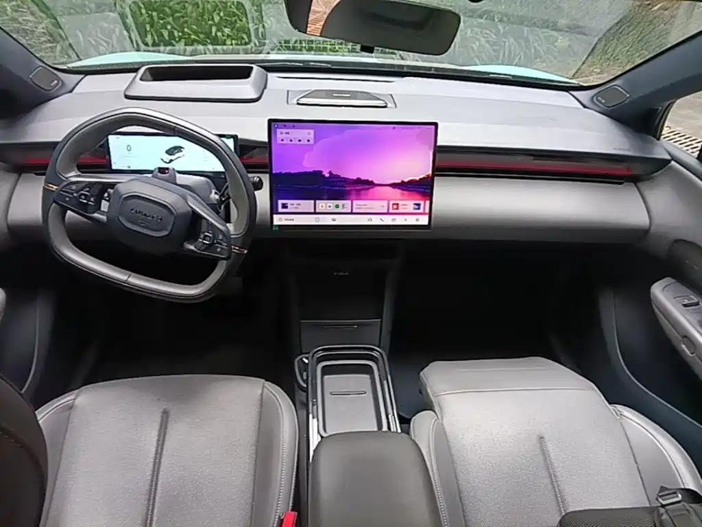 Lynk & Co Z20 — миниатюра 10