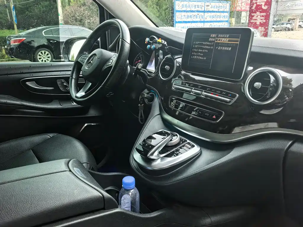 Mercedes-Benz V-Class — миниатюра 15
