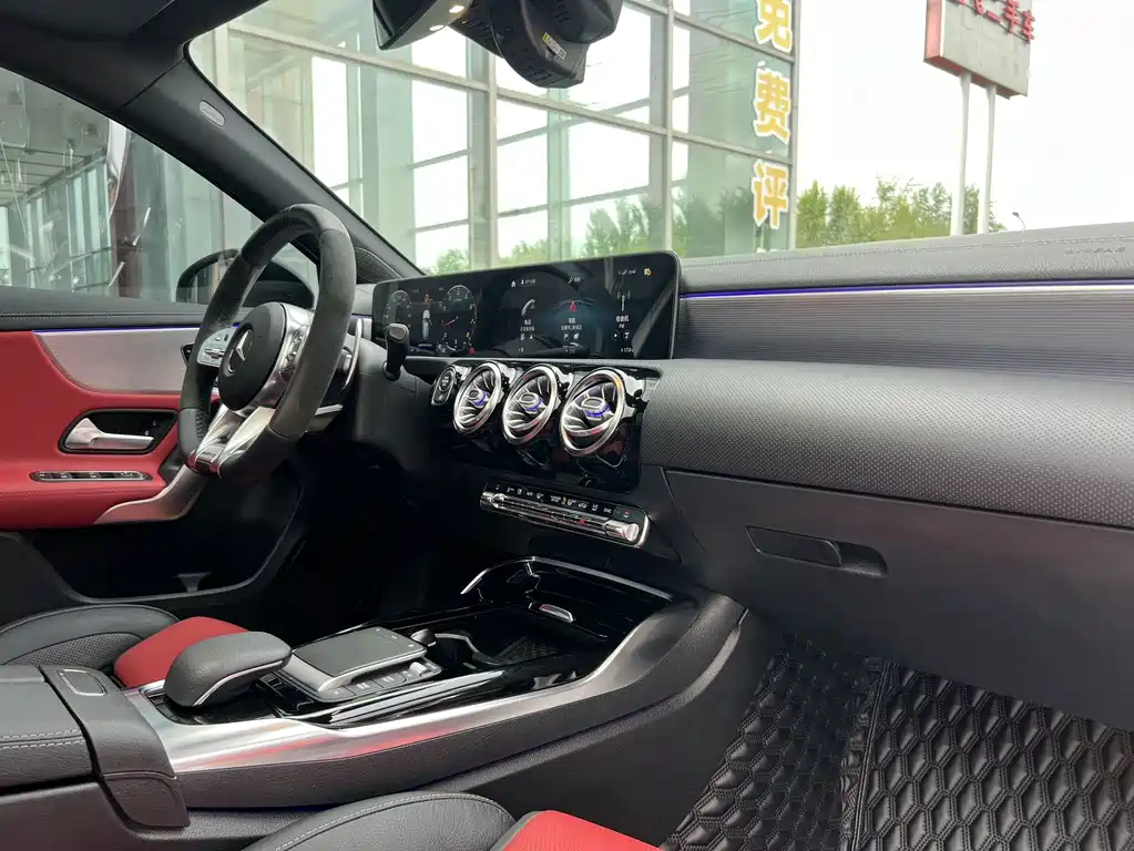 Mercedes-Benz A-Class AMG (Import) — миниатюра 10