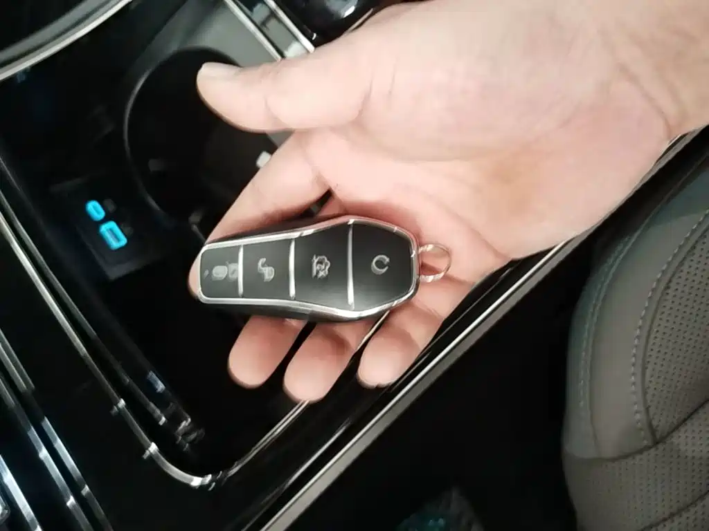 BYD Han — миниатюра 9