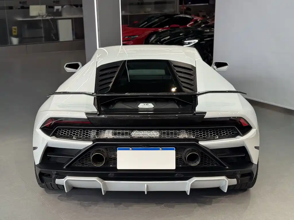 Lamborghini Huracán — миниатюра 3