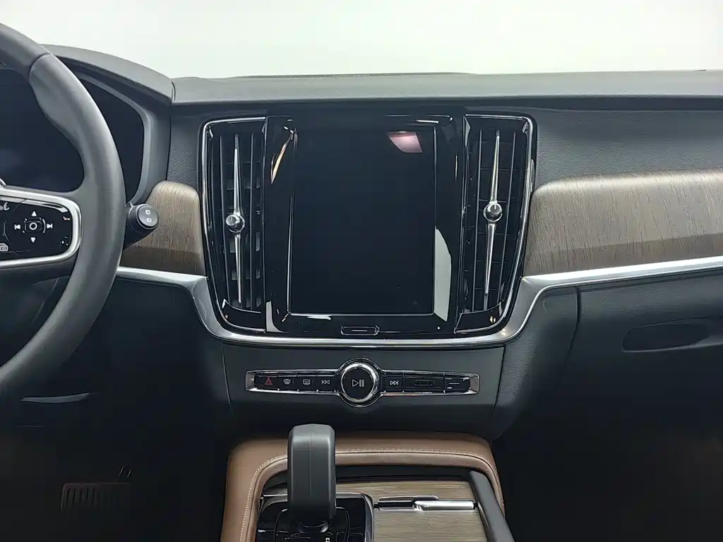 Volvo V90 — миниатюра 12