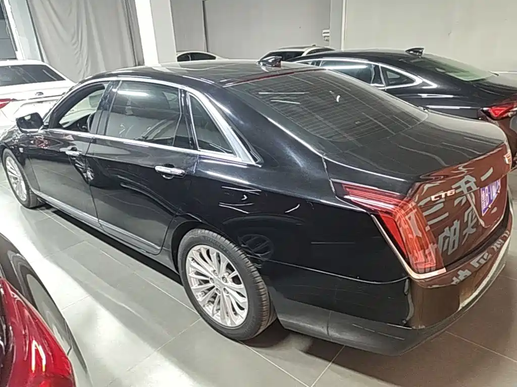 Cadillac CT6 — миниатюра 5