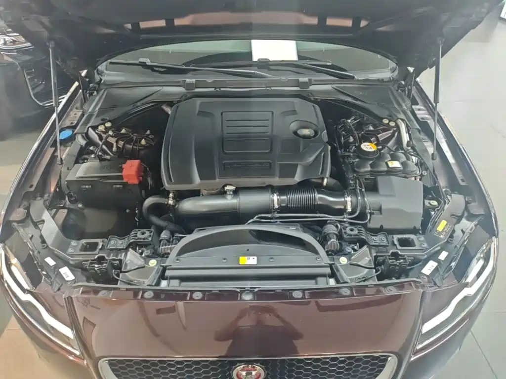 Jaguar XFL — миниатюра 20
