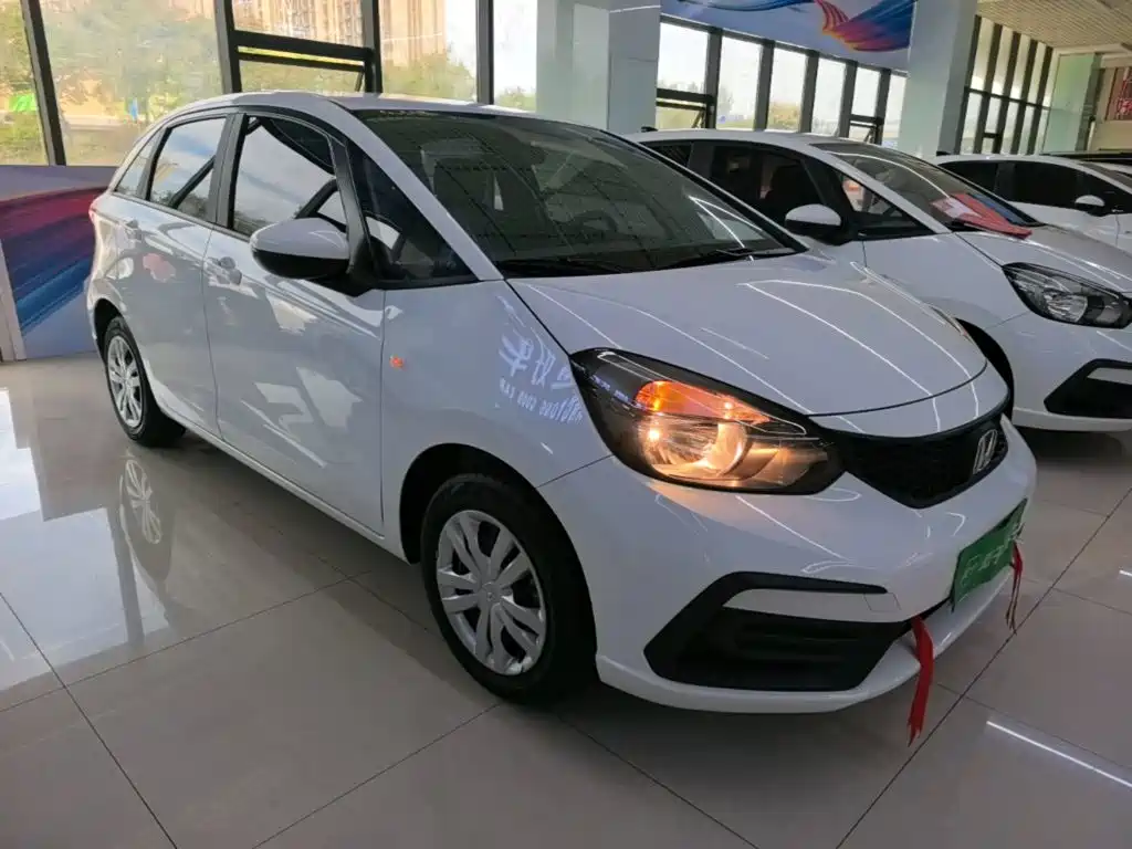 Honda Fit — миниатюра 4