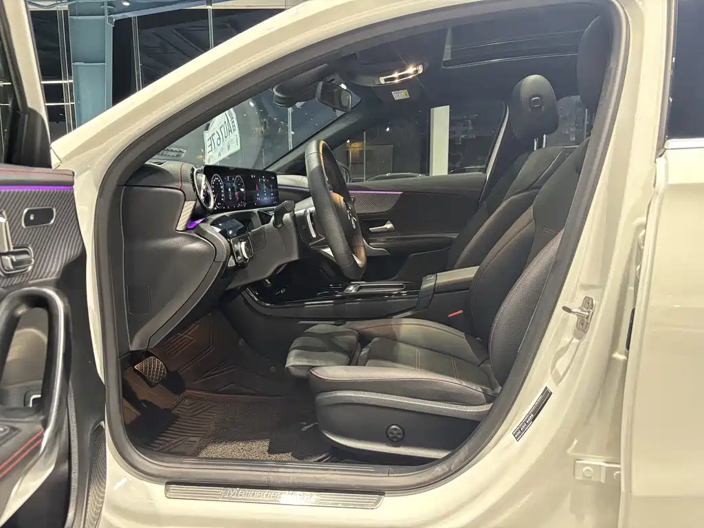 Mercedes-Benz A-Class — миниатюра 4