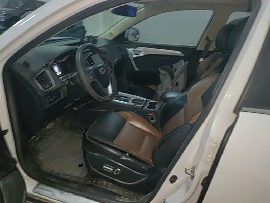 Geely Vision X6 — миниатюра 15