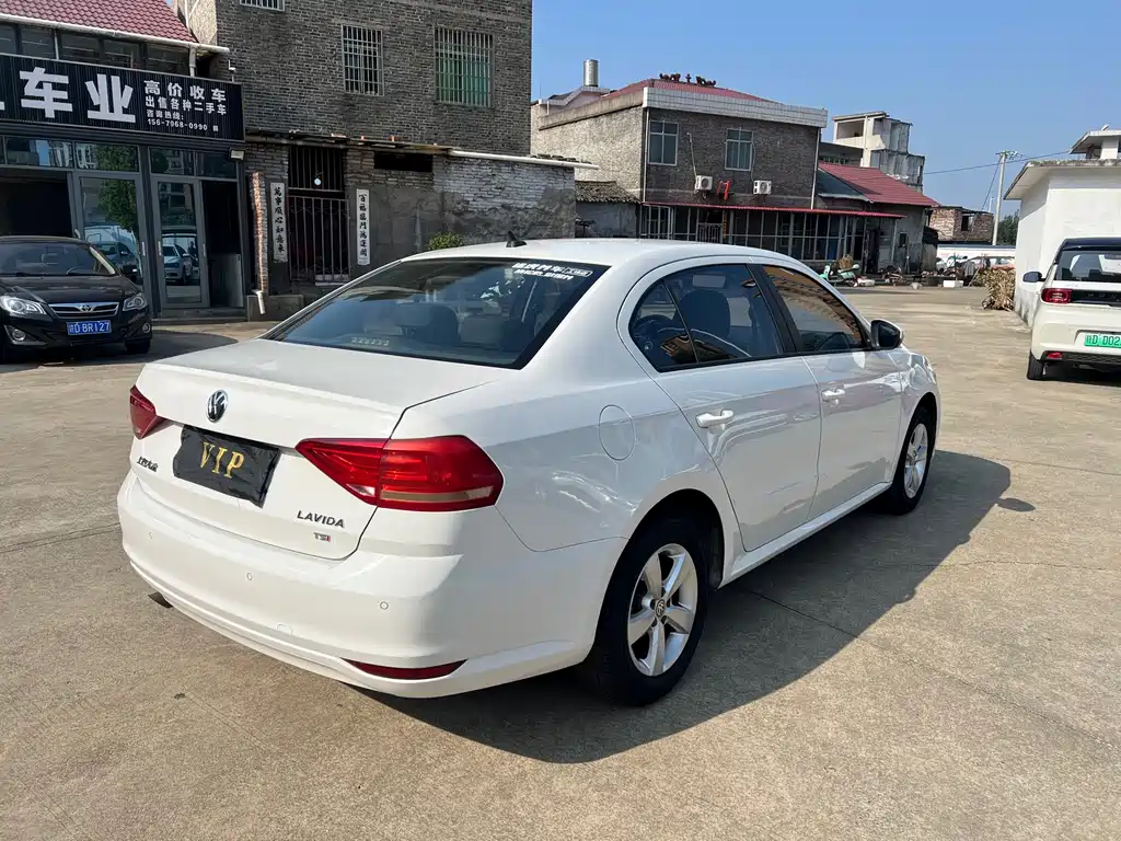 Volkswagen Lavida — миниатюра 14