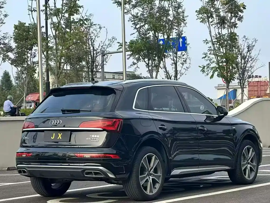 Audi Q5L — миниатюра 8