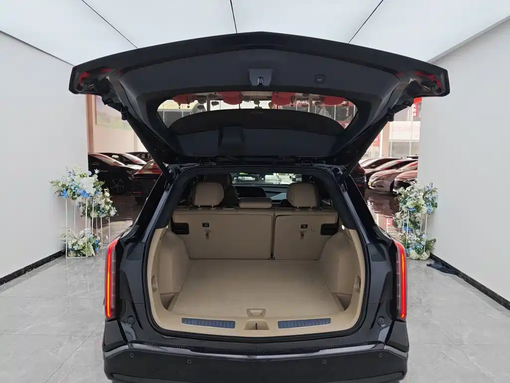 Cadillac XT5 — миниатюра 14