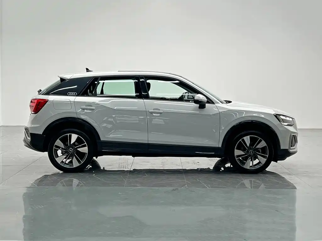 Audi Q2L — миниатюра 7