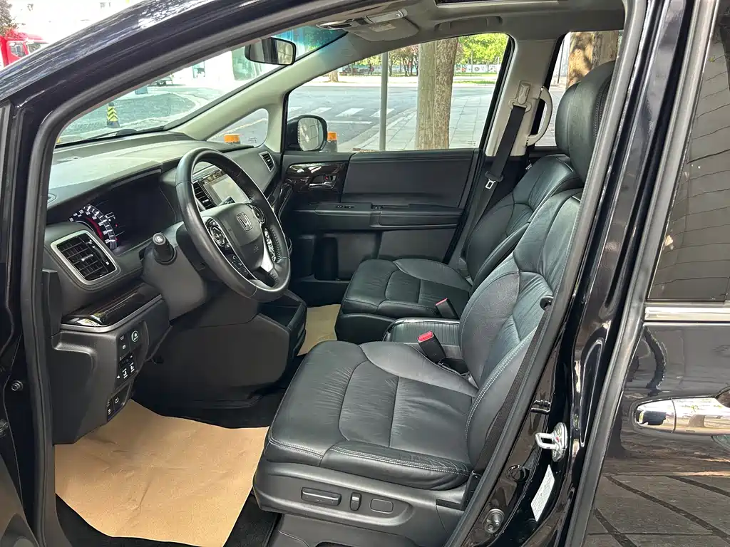 Honda Odyssey — миниатюра 10