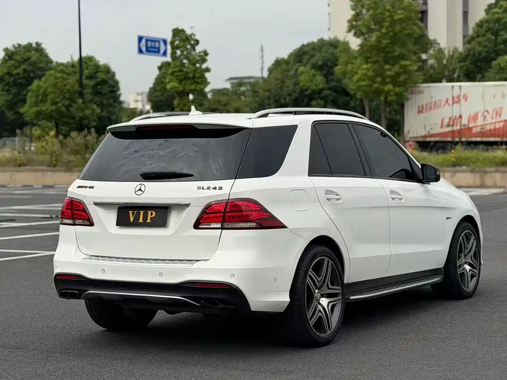 Mercedes-Benz GLE AMG — миниатюра 5