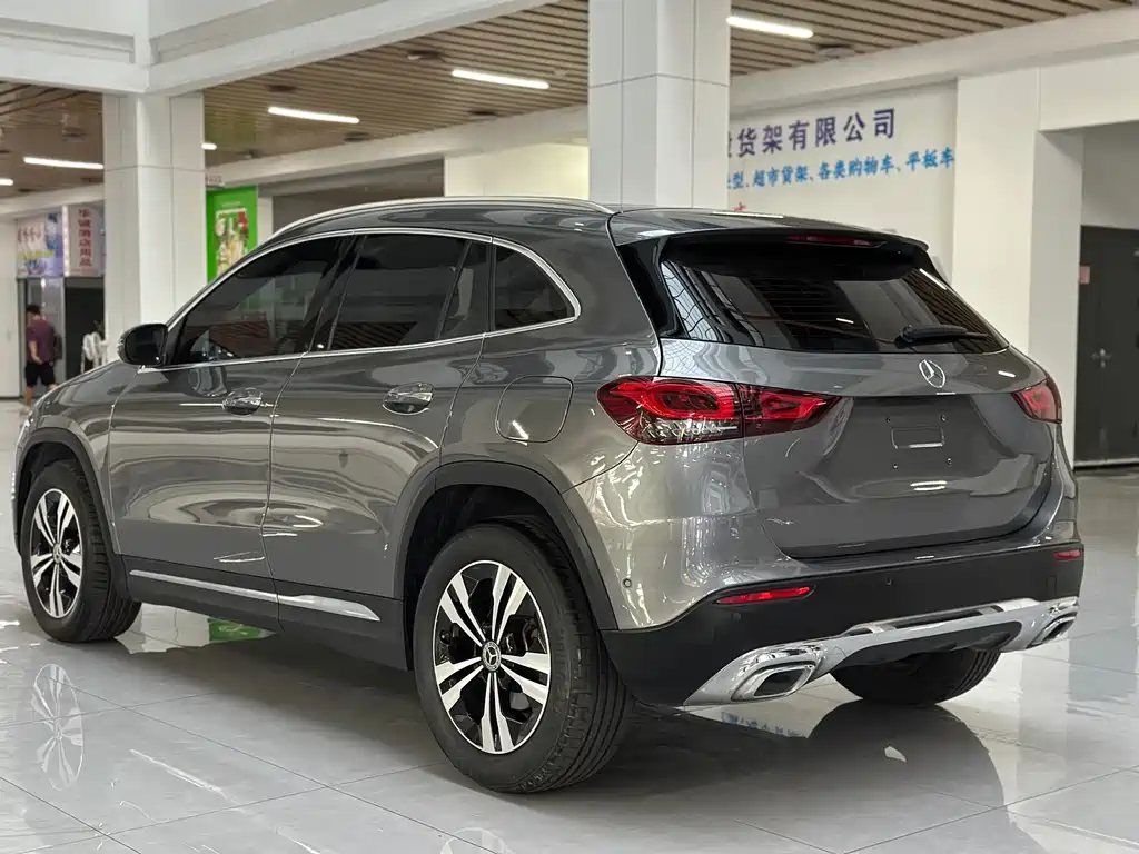 Mercedes-Benz GLA — миниатюра 7