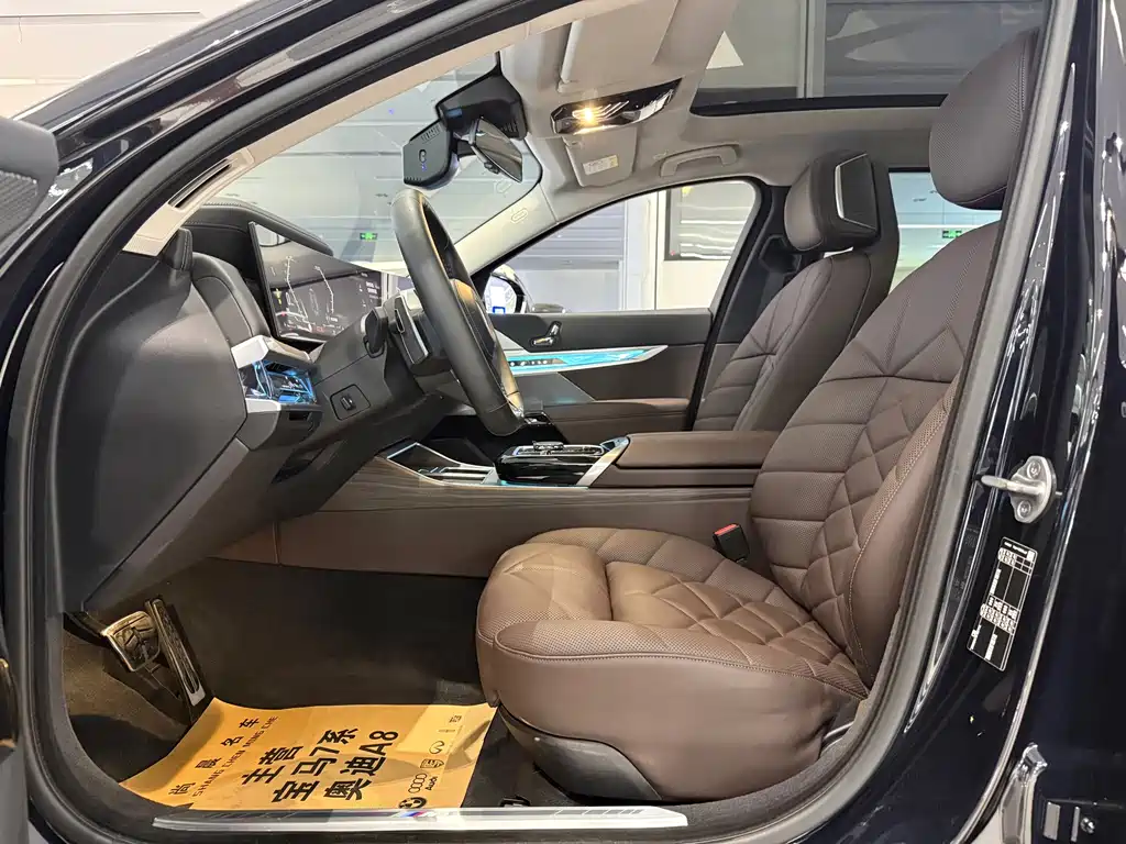 BMW 7 Series 7 2023 740Li Lead M Sport