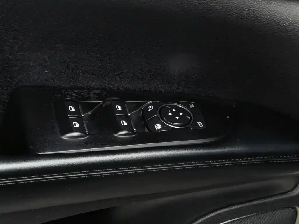 Lincoln MKX — миниатюра 9