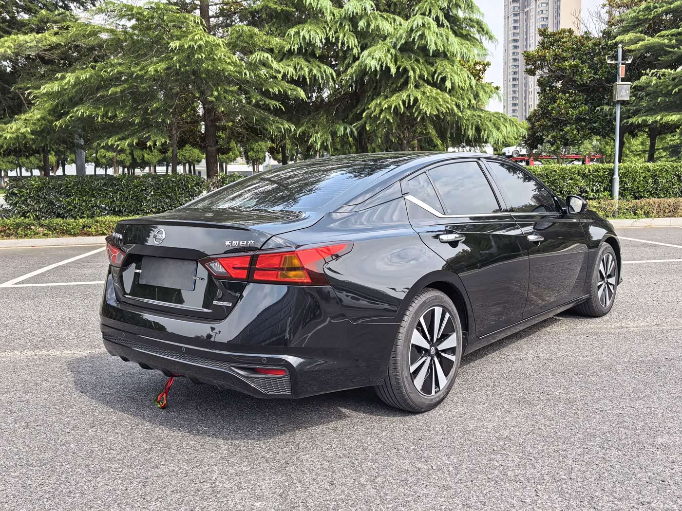 Nissan Teana 2.0 л 2022 г. Чёрный, пробег 6500 км