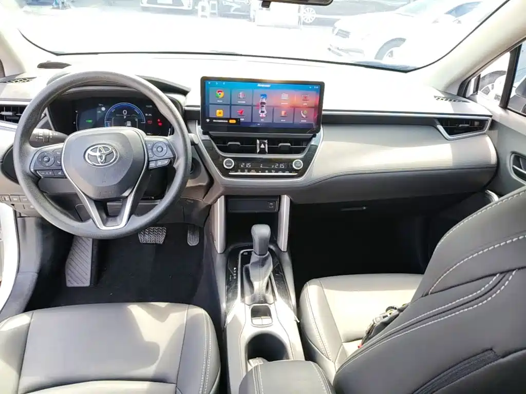 Toyota Frontlander — миниатюра 10