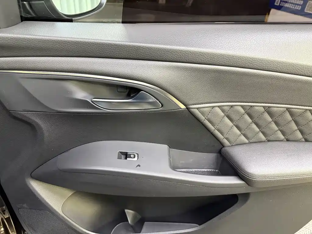 Borgward BX7 — миниатюра 35