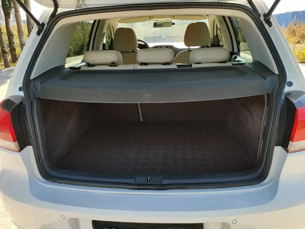 Volkswagen Golf — миниатюра 9