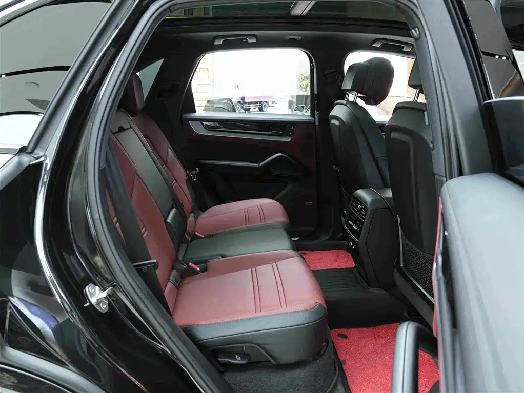 Porsche Cayenne — миниатюра 14