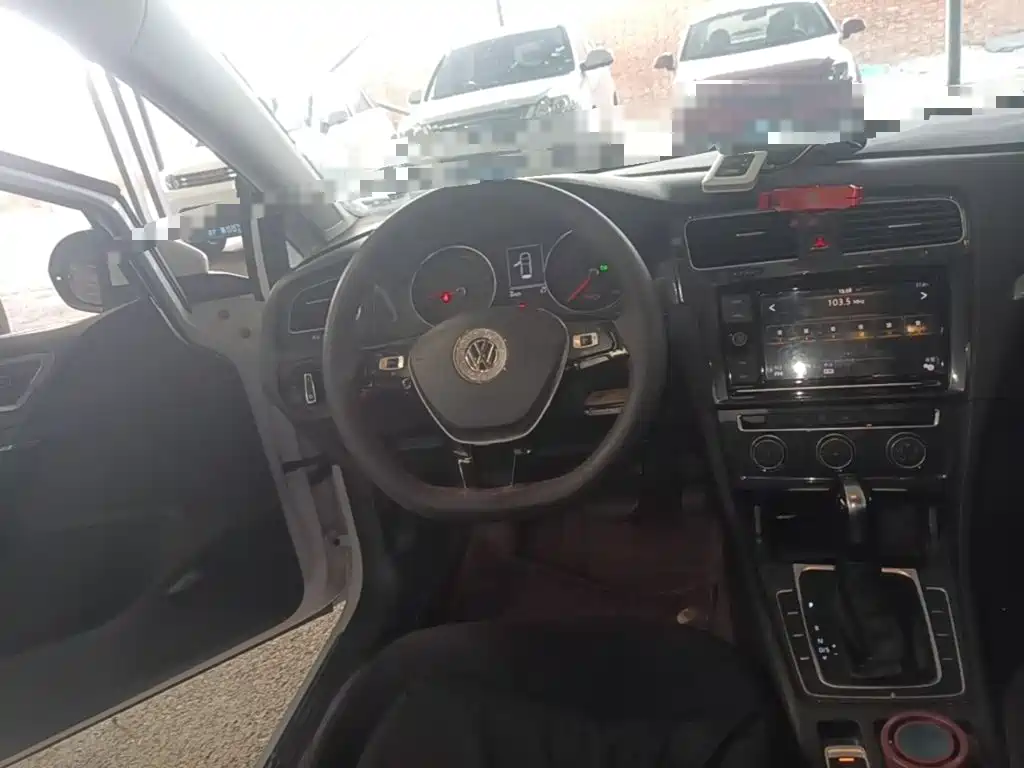 Volkswagen Golf — миниатюра 15