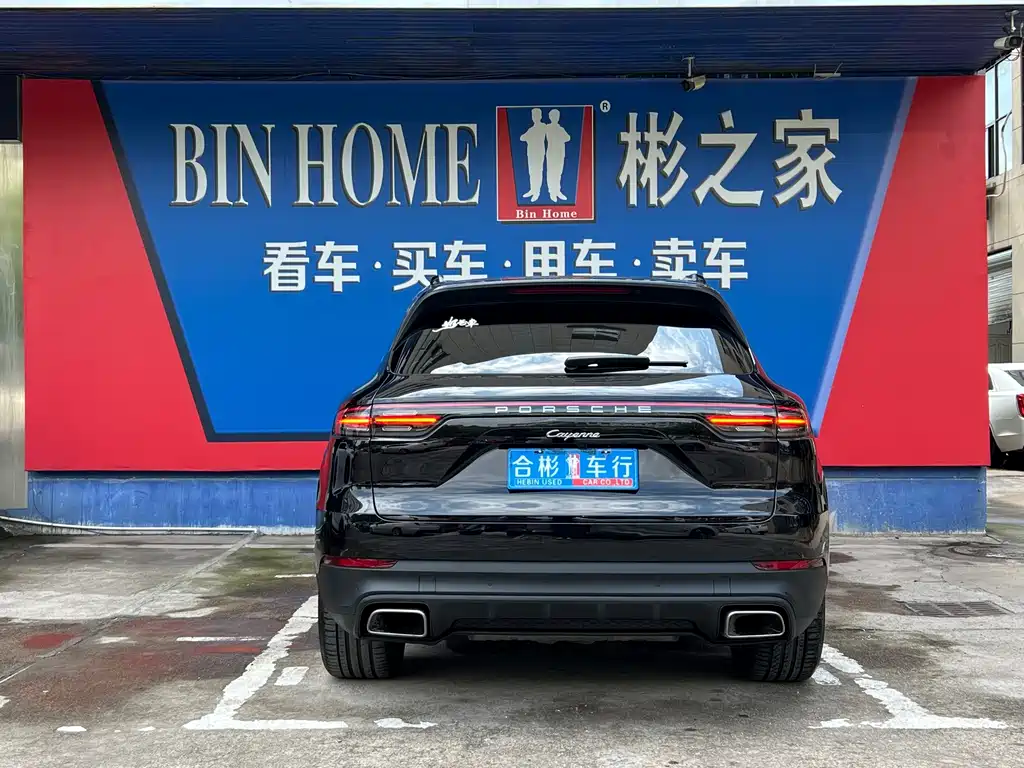 Porsche Cayenne — миниатюра 27