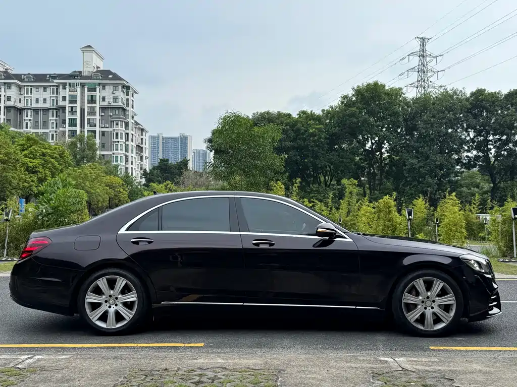Mercedes-Benz S-Class — миниатюра 14