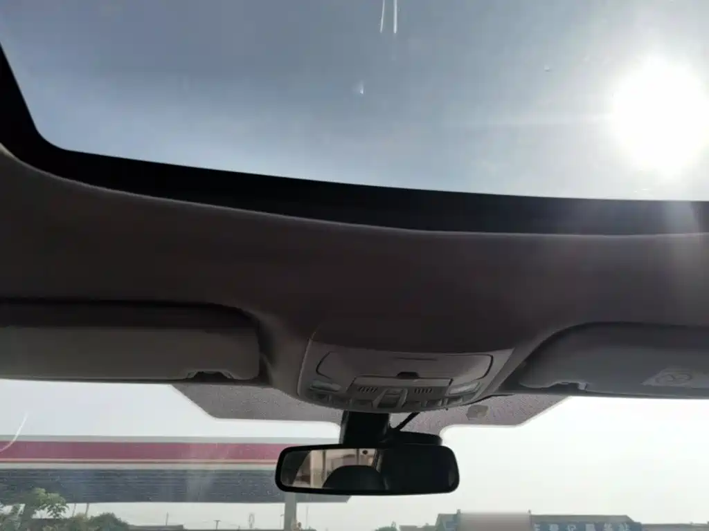Ford Edge — миниатюра 18