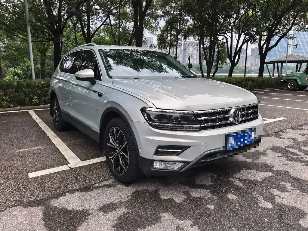 Volkswagen Tiguan L — миниатюра 3