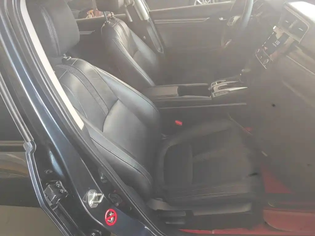 Honda Civic — миниатюра 25