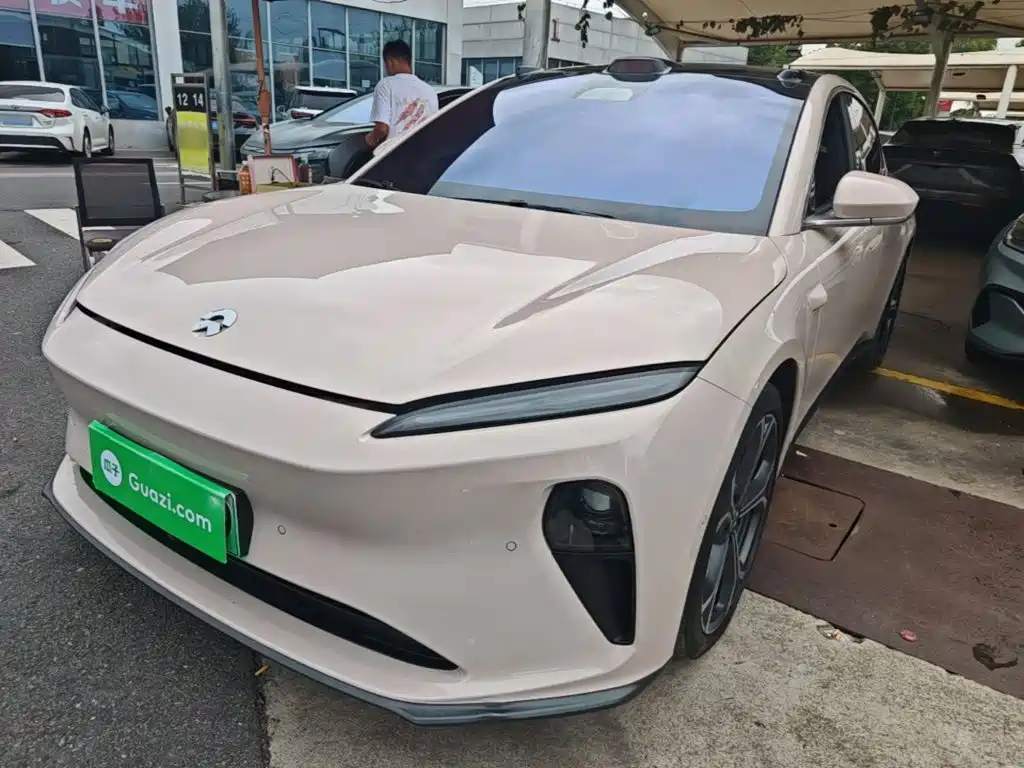 NIO ET5T