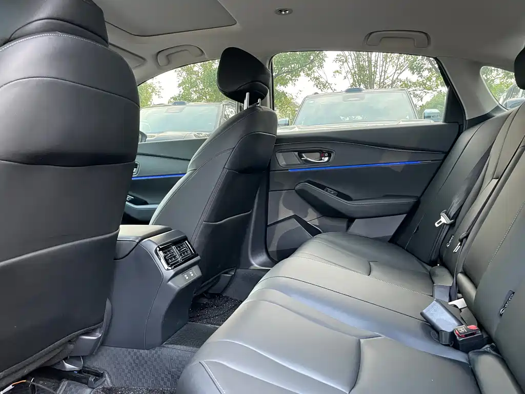 Honda Accord — миниатюра 7