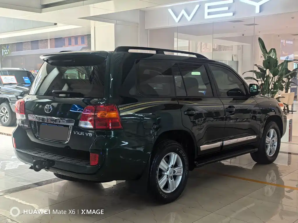 Toyota Land Cruiser 2012 4.6L AT VX-R
