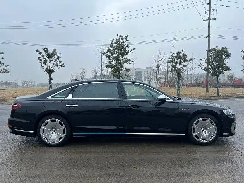 Audi A8 — миниатюра 8