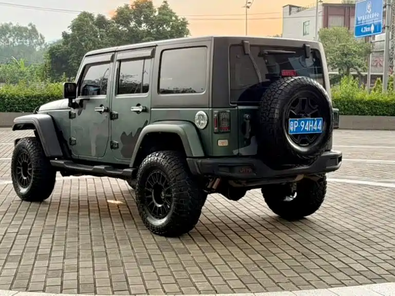Jeep Wrangler — миниатюра 6