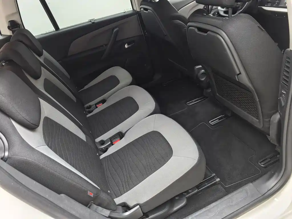 Citroen C4 Picasso — миниатюра 16