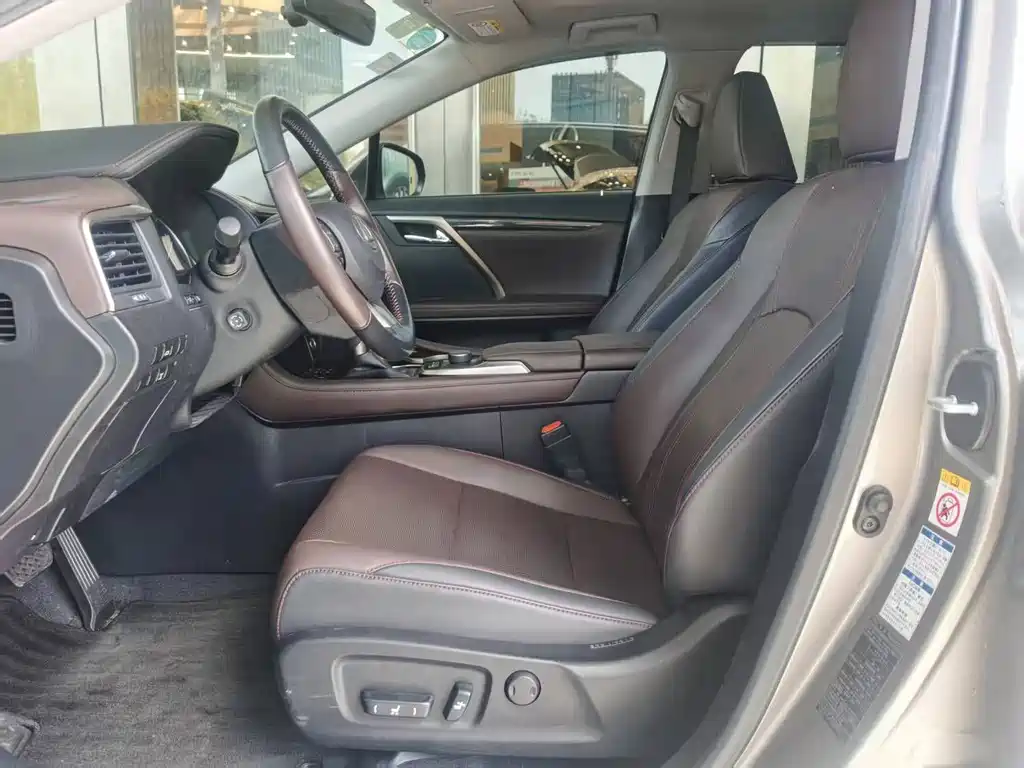 Lexus RX — миниатюра 7