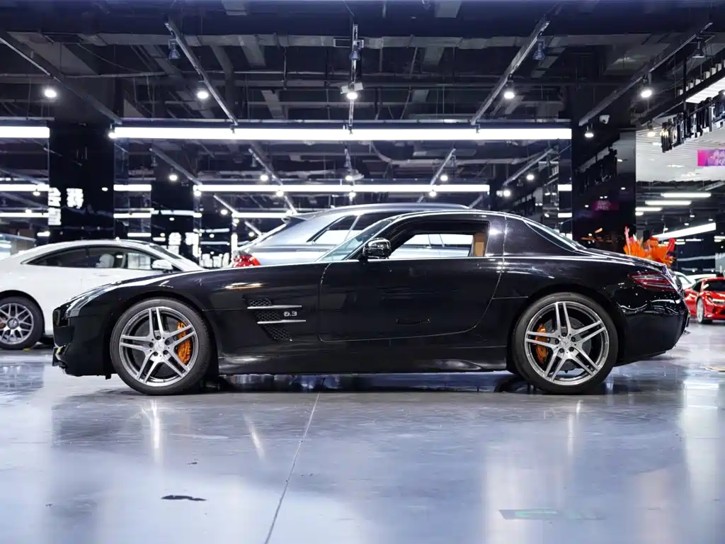 Mercedes-Benz SLS AMG — миниатюра 2