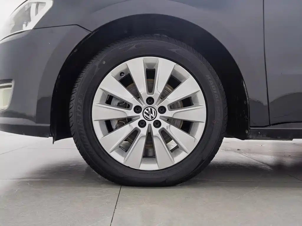Volkswagen Lavida — миниатюра 17