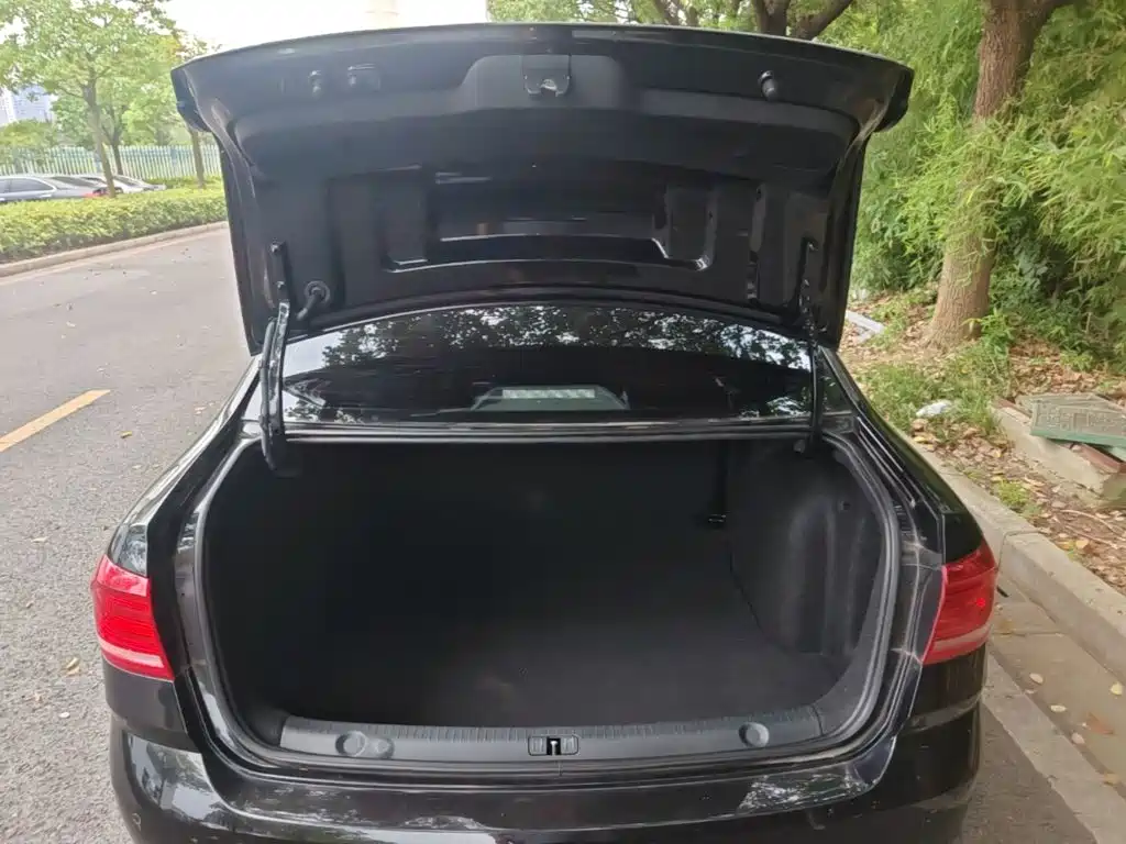 Volkswagen Lavida — миниатюра 19