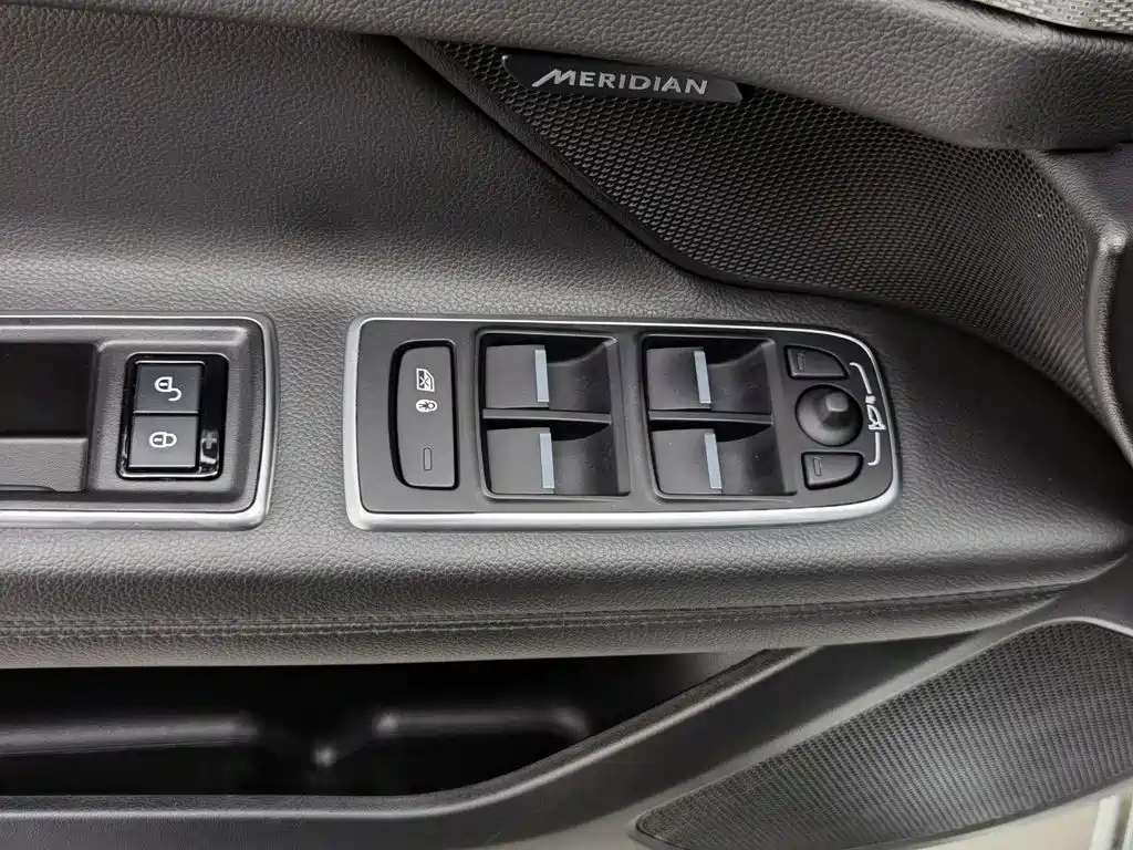 Jaguar XFL 2020 XFL 2.0T P200