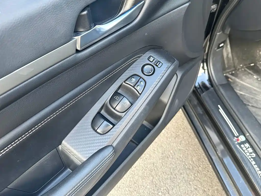Nissan Teana — миниатюра 10