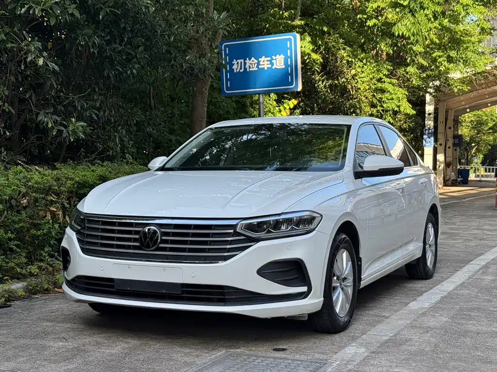 Купить Volkswagen Lavida