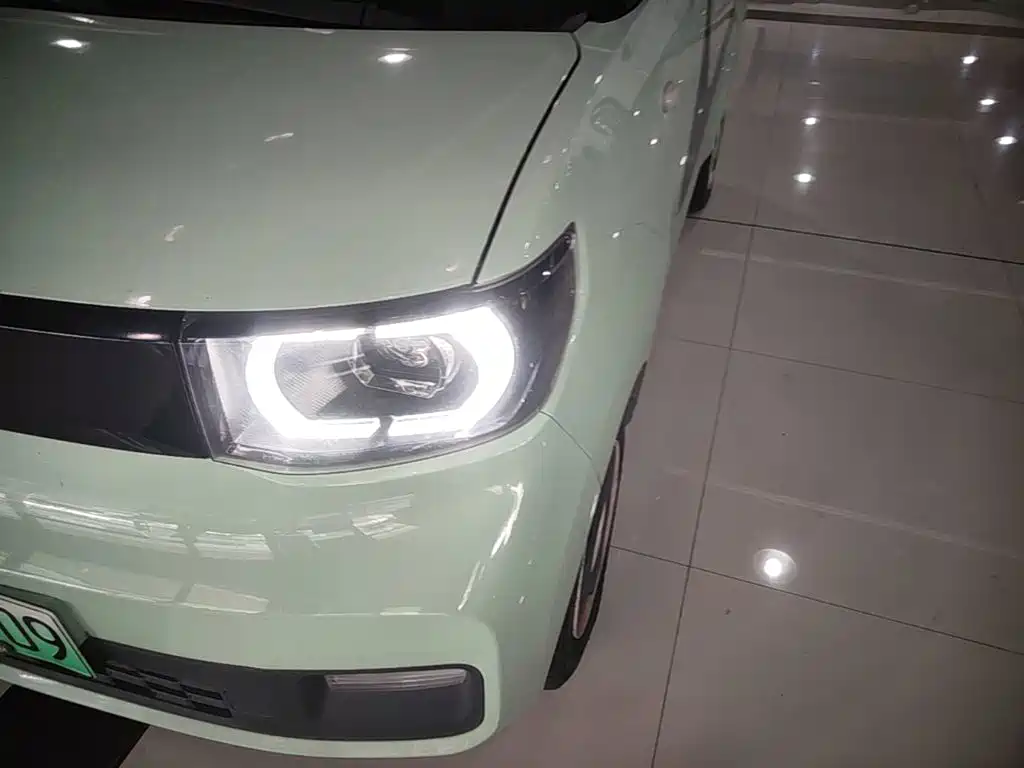 Wuling MINIEV — миниатюра 24