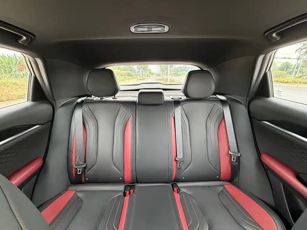 Geely Binyue — миниатюра 27