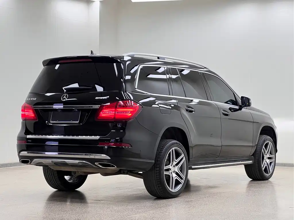 Mercedes-Benz GLS — миниатюра 33